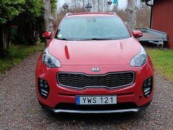 Röd Begagnad 2017 Kia Sportage GT-Line SUV | 186 000 kr (Marknadspris)