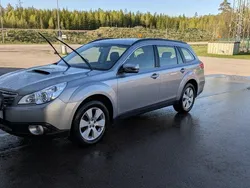 Silver Begagnad 2011 Subaru Outback SUV | 64 500 kr (Marknadspris)