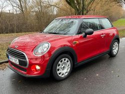 Röd Begagnad 2015 Mini ONE Pepper Halvkombi | 98 500 kr (Marknadspris)