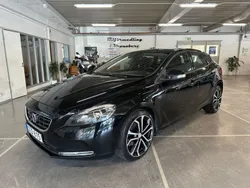 Svart Begagnad 2015 Volvo V40 Performance Kombi | 89 900 kr (Bra pris)