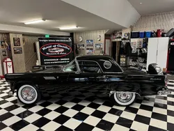Ford Thunderbird