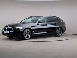 Svart Begagnad 2021 BMW 530e Kombi | 349 000 kr (Superpris)