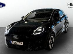 Svart (black) Ny 2025 Ford Puma Gen-E SUV | 397 375 kr (Marknadspris)