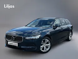 Mörkblå Begagnad 2023 Volvo V90 Core Kombi | 409 900 kr (Marknadspris)