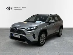 Silver Begagnad 2024 Toyota RAV4 Hybrid Executive SUV | 494 900 kr (Marknadspris)