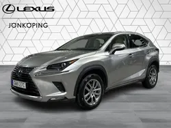 Ljusgrå Begagnad 2021 Lexus NX300h Executive Line SUV | 319 900 kr (Marknadspris)