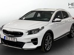 Vit Begagnad 2022 Kia XCeed Advance SUV | 259 900 kr (Marknadspris)