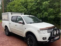 Vit Begagnad 2013 Mitsubishi L200 Pickup | 135 000 kr (Lite dyr)