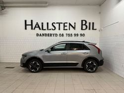 Grå Begagnad 2023 Kia e-Niro Advance SUV | 279 000 kr (Marknadspris)