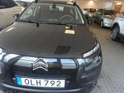 Svart Begagnad 2016 Citroën C4 Cactus PureTech Halvkombi | 68 000 kr (Bra pris)