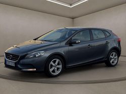 Grå Begagnad 2013 Volvo V40 Kinetic Halvkombi | 89 900 kr (Lite dyr)