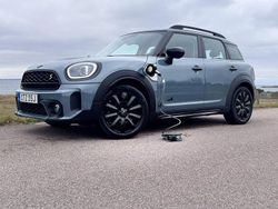Grön Begagnad 2023 Mini Cooper Countryman SUV | 324 900 kr (Marknadspris)