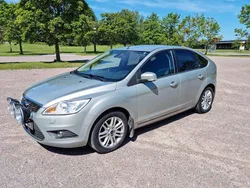 Grå Begagnad 2010 Ford Focus Ghia Halvkombi | 39 900 kr (Marknadspris)