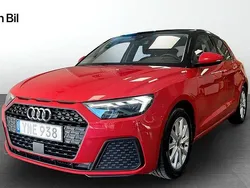 Röd (misanoröd pärleffekt) Begagnad 2022 Audi A1 Proline Halvkombi | 219 000 kr (Marknadspris)