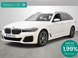Vit Begagnad 2022 BMW 530e M Sport Kombi | 429 900 kr (Marknadspris)