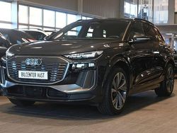 Grå (manhattan grå metallic) Begagnad 2025 Audi Q6 e-tron S-Line SUV | 699 000 kr (Bra pris)