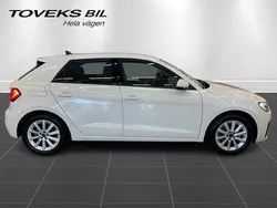 Cortinavit Begagnad 2024 Audi A1 Sportback Proline Halvkombi | 239 900 kr (Lite dyr)