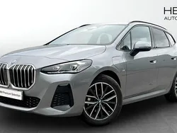 Grå (grey) Begagnad 2024 BMW 225 M Sport SUV | 409 700 kr (Marknadspris)
