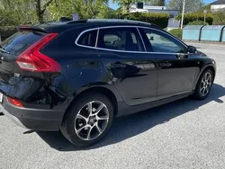 Svart Begagnad 2015 Volvo V40 CC Momentum Kombi | 115 000 kr (Lite dyr)