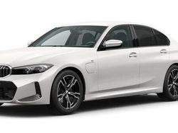 Vit Begagnad 2024 BMW 330e Comfort Edition Sedan | 646 300 kr