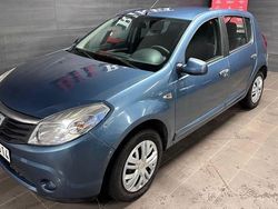 Begagnad 2009 Dacia Sandero Halvkombi | 26 900 kr (Marknadspris)