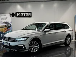 Vit Begagnad 2020 VW Passat GTE Kombi | 199 900 kr (Marknadspris)