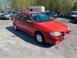 Röd Begagnad 1999 Renault Mégane Halvkombi | 18 900 kr