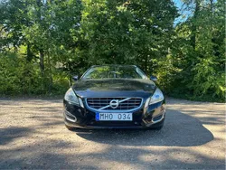 Svart Begagnad 2012 Volvo V60 Summum Kombi | 95 000 kr (Bra pris)