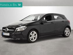 Svart Begagnad 2016 Mercedes A180 Halvkombi | 154 900 kr (Marknadspris)