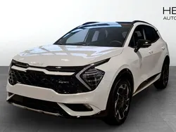 Vit (white) Ny 2025 Kia Sportage GT-Line SUV | 503 540 kr (Marknadspris)