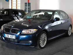 Blå Begagnad 2011 BMW 318 Sedan | 99 900 kr (Lite dyr)