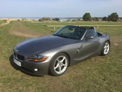 Grå Begagnad 2004 BMW Z4 Cab | 85 000 kr (Marknadspris)