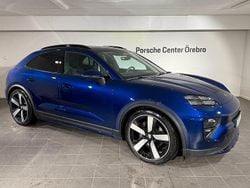 Blå Begagnad 2025 Porsche Macan SUV | 1 029 000 kr (Bra pris)