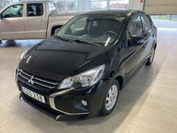 Svart Begagnad 2022 Mitsubishi Space Star Halvkombi | 129 500 kr (Marknadspris)