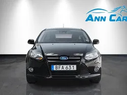 Svart Begagnad 2014 Ford Focus Titanium Halvkombi | 69 900 kr (Bra pris)