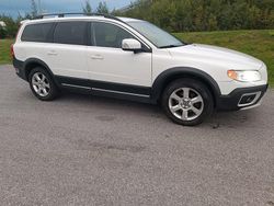 Vit Begagnad 2011 Volvo XC70 Summum SUV | 95 000 kr (Dyr)