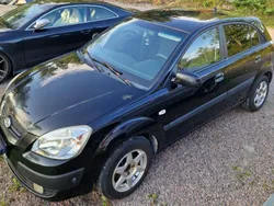 Svart Begagnad 2006 Kia Rio 4 Halvkombi | 12 000 kr (Bra pris)