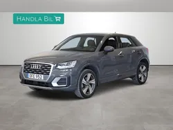 Grå Begagnad 2018 Audi Q2 SUV | 259 900 kr (Marknadspris)