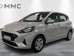 Grå (lumen silver) Begagnad 2024 Hyundai i10 Essential Halvkombi | 169 000 kr (Superpris)