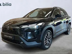 Svart Ny 2025 Toyota Corolla Cross Executive SUV | 465 500 kr (Lite dyr)