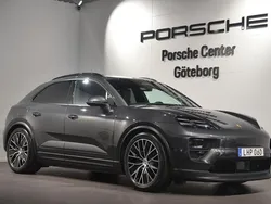 Grå (grey) Begagnad 2024 Porsche Macan SUV | 1 050 000 kr (Marknadspris)