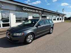 Grå Begagnad 2011 Volvo V50 Kinetic Kombi | 109 900 kr