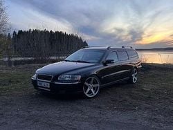 Svart Begagnad 2005 Volvo V70 Kombi | 40 000 kr (Dyr)