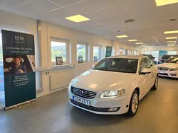 Vit Begagnad 2015 Volvo S80 Momentum Sedan | 119 900 kr (Marknadspris)