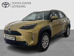 Gul Begagnad 2022 Toyota Yaris Cross Active SUV | 264 900 kr (Marknadspris)