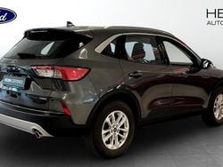 Grå (grey) Begagnad 2023 Ford Kuga Titanium SUV | 254 900 kr (Marknadspris)