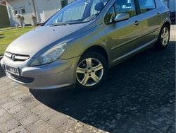 Grå Begagnad 2005 Peugeot 307 Sport Halvkombi | 29 000 kr (Lite dyr)