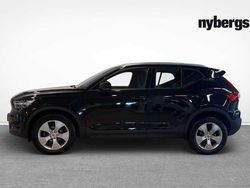 Svart Begagnad 2022 Volvo XC40 Momentum SUV | 249 000 kr (Bra pris)