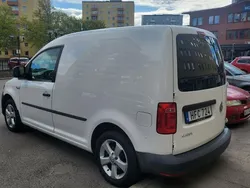 Vit Begagnad 2016 VW Caddy Minibuss | 104 000 kr (Lite dyr)