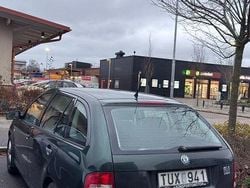 Grön Begagnad 2003 Skoda Fabia Kombi | 15 900 kr (Marknadspris)